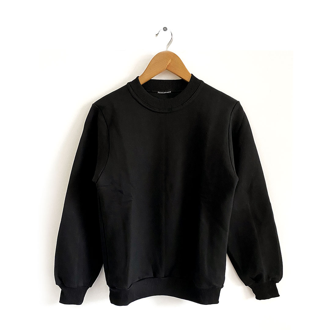 buzo-negro-remeraslisas.jpg